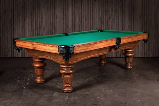 Classic table